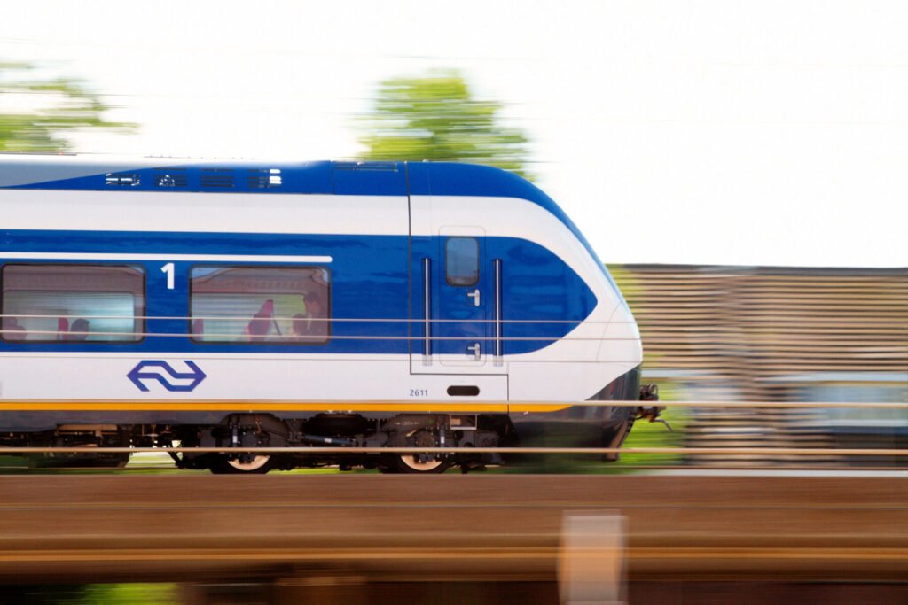 Fast Train